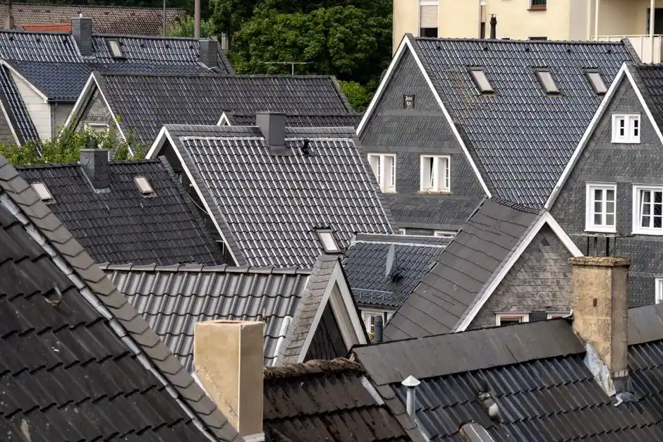 RevixionLab — Roofing contractor you can rely on